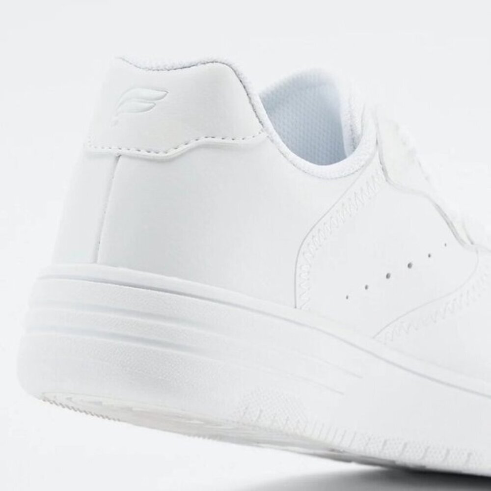 Fabletics White Wilshire Lifestyle Low Top Lace Up Sneaker size 10 - Picture 9 of 10